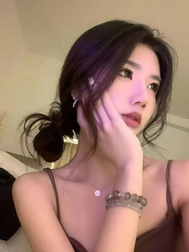 ritahot — escort in Milsons Point
